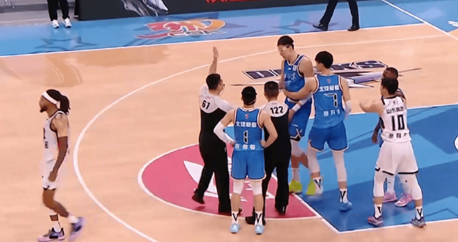 浙江队发布备战花絮；清晨绝杀压哨；NBA季后赛任务艰巨；心理建设被强调的简单介绍-九游娱乐APP